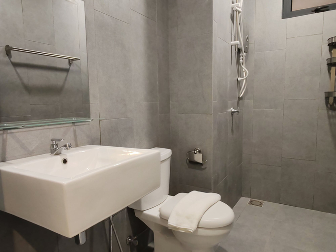 Bathroom 2