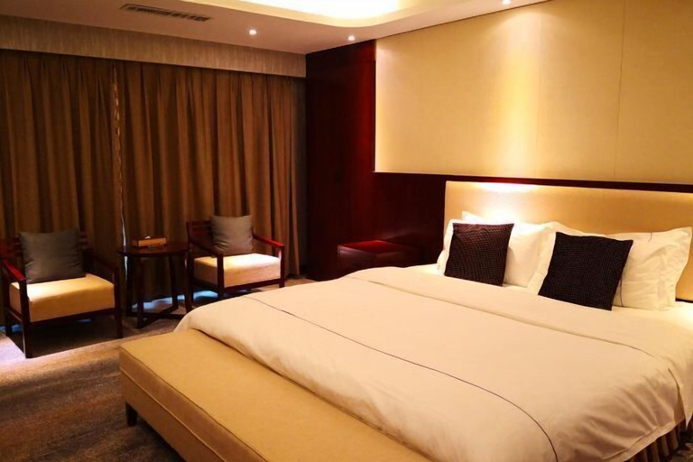 Bedroom 3, Korla Pear City Garden Hotel, Bayin'gholin Mongol