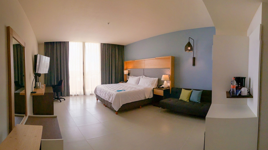 Bedroom 3, Holiday Inn Tuxpan - Convention Center by IHG, Tuxpan