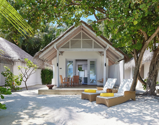 Exterior & Views 2, NH Maldives Kuda Rah Resort