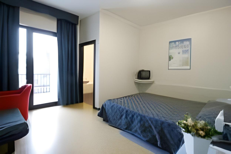 Bedroom 14