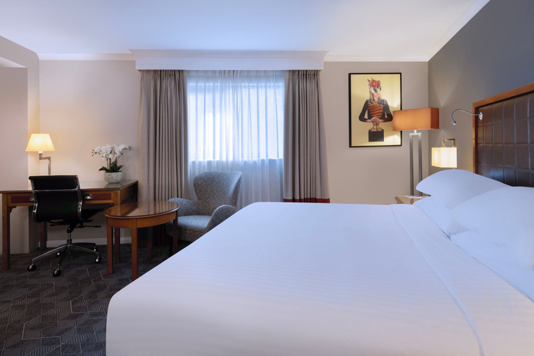 Bedroom 3, Delta Hotels by Marriott Northampton, Northamptonshire