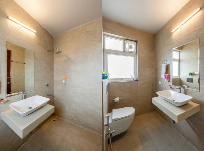 Bathroom 4, Aadat Hotel Subhash Chowk Gurgaon, Gurgaon