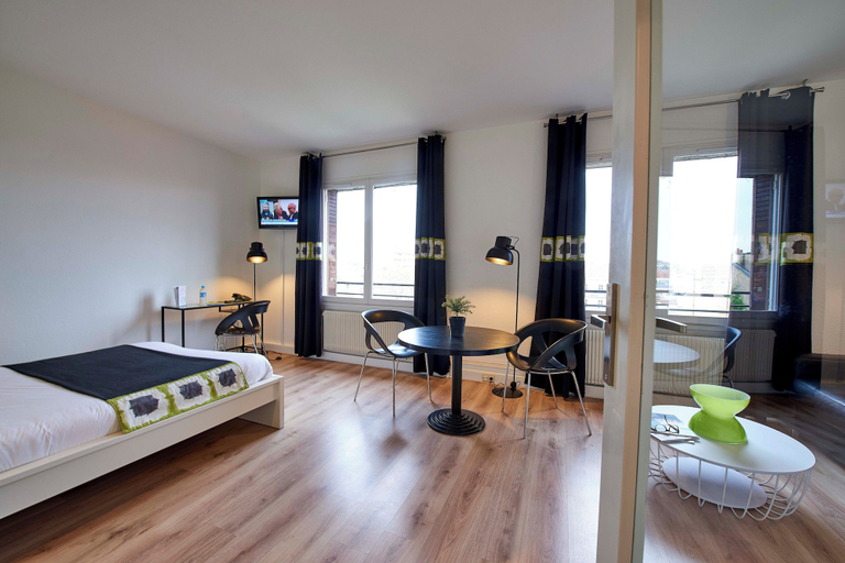 Bedroom 4, L'aparthoteL LhL, Côte-d'Or