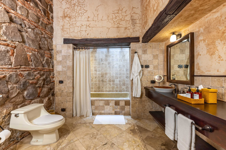 Bathroom 5, El Convento Boutique Hotel, Antigua Guatemala