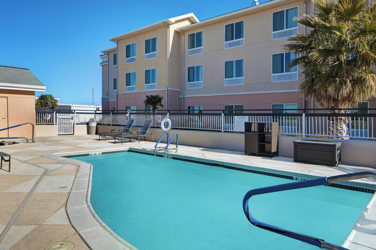 Sport & Beauty, Fairfield Inn & Suites by Marriott Carlsbad, Eddy