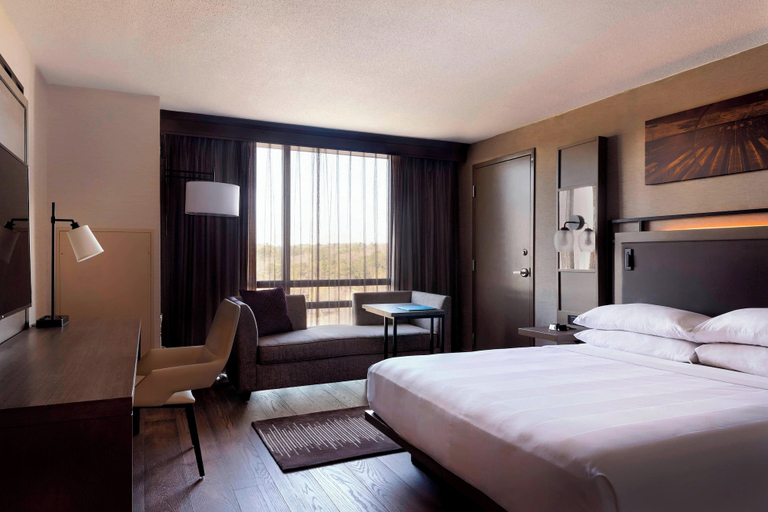Bedroom 4, Atlanta Marriott Northeast/Emory Area, DeKalb
