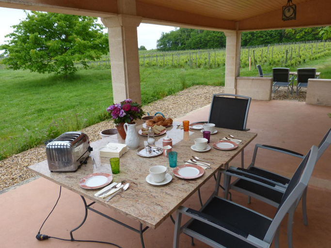 Others 4, Chambres d'hotes de charme dans un vignoble, Gironde