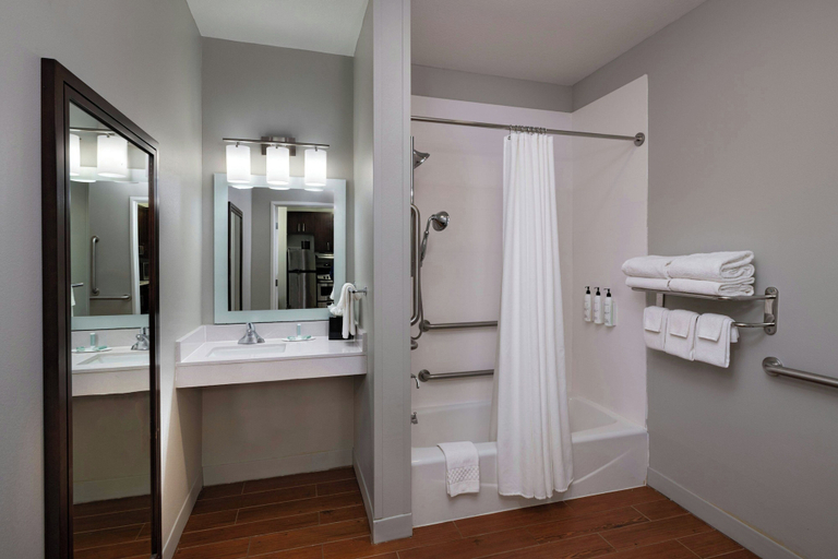 Bathroom 5, TownePlace Suites by Marriott Ames, Story