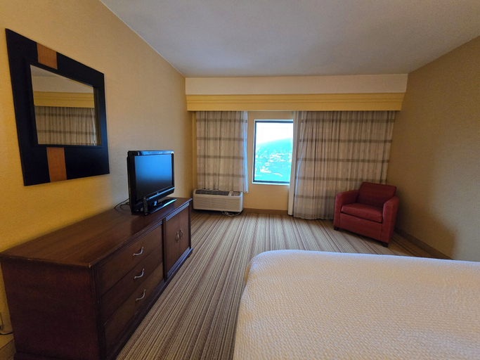 Bedroom 3, Country Inn & Suites By Radisson Convention Center, Blair