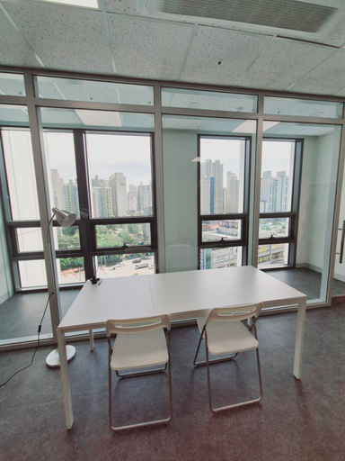 Others 4, A space where success begins, Anyang