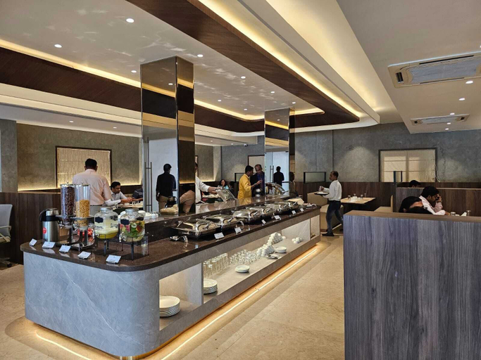 Food & Drinks 5, Hotel Mount Manor, Chennai