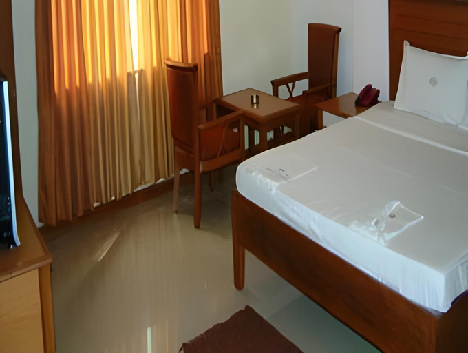 Bedroom 8