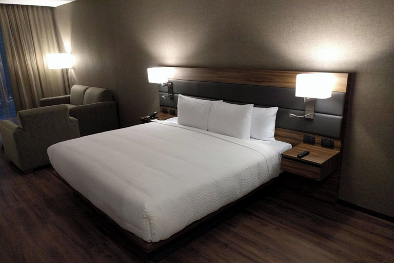 Bedroom 5, AC Hotel by Marriott Santa Fe, Mexico City