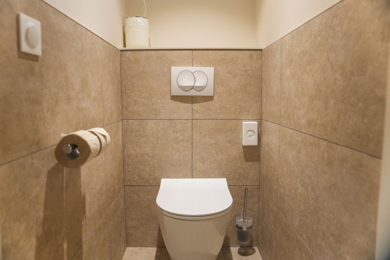 Bathroom 5, Domaine Du Marquenterre, Somme