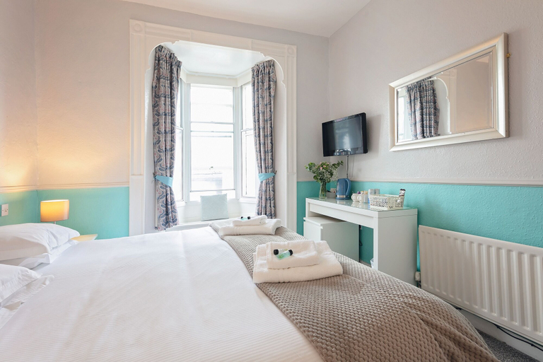Bedroom 3, The Tavern - Steakhouse and Lodge, Northumberland