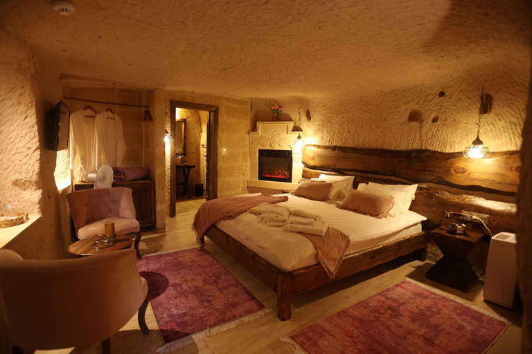 Bedroom 2, Mak's Cave House, Nevşehir
