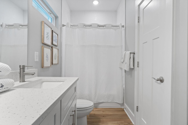 Bathroom 3, Barefoot Bungalow at Rookery, Baldwin