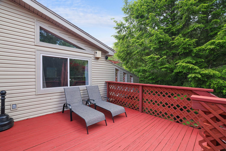 Others 4, Cozy cottage in the heart of pocono, Monroe