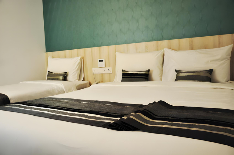 Bedroom 9