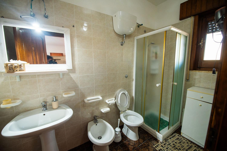 Others 2, Bed e breakfast Terra e Mare, Taranto