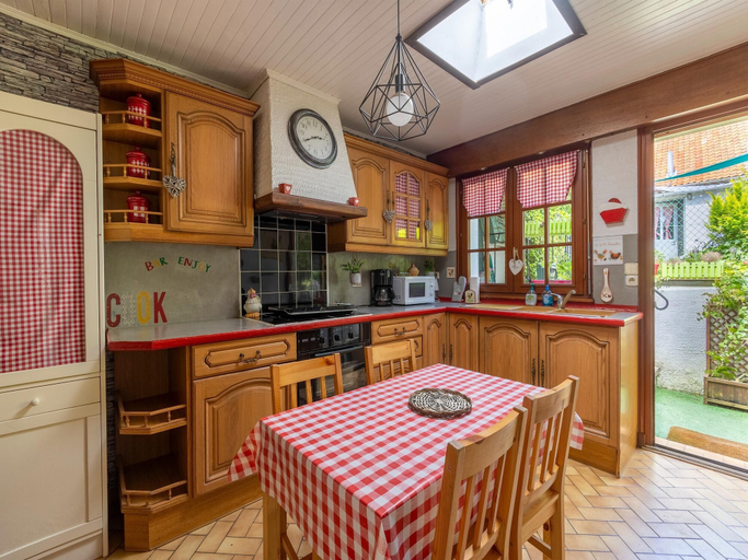 Private kitchen 5, Holiday Home in Marquise Near the Sea, Pas-de-Calais