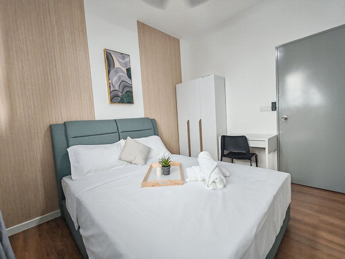 Bedroom 13