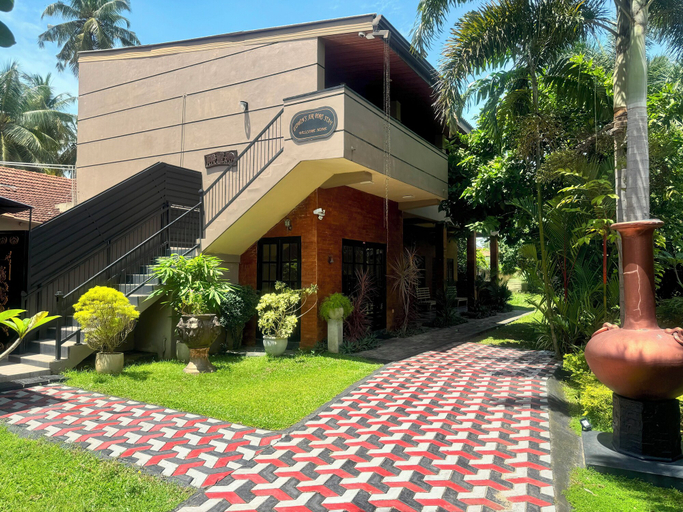 Exterior & Views 2, Edwin's Airport Garden., Katana