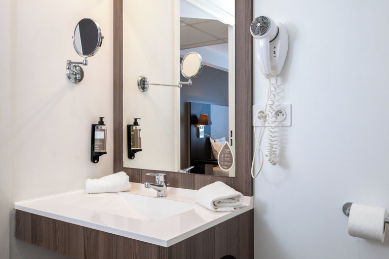 Bathroom 3, Appart Hotel Odalys City Rennes Lorgeril, Ille-et-Vilaine
