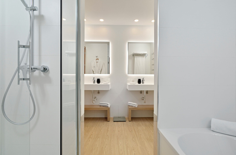 Bathroom 5, Meliá Isla Canela, Huelva