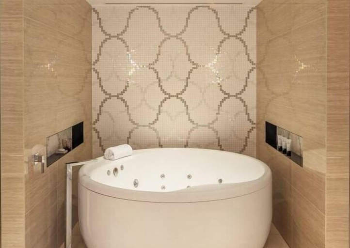 Bathroom 28
