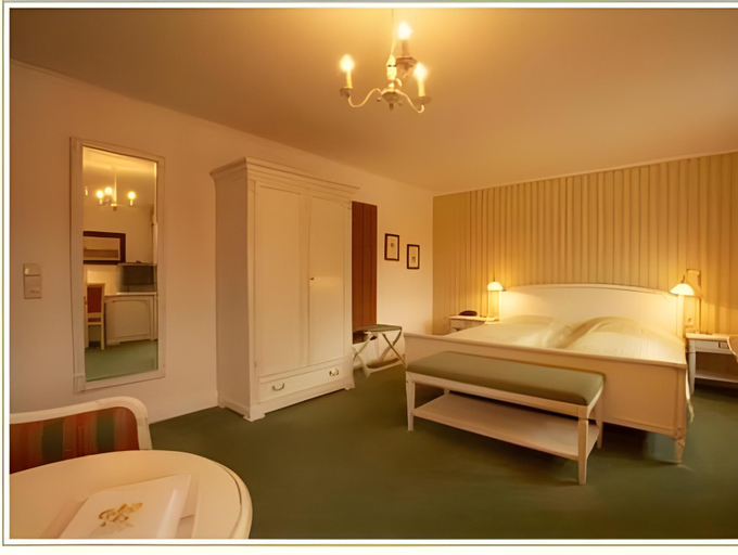Bedroom 12