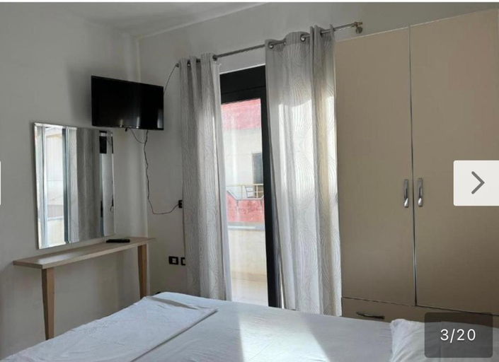 Others 5, Mar, Durrësit