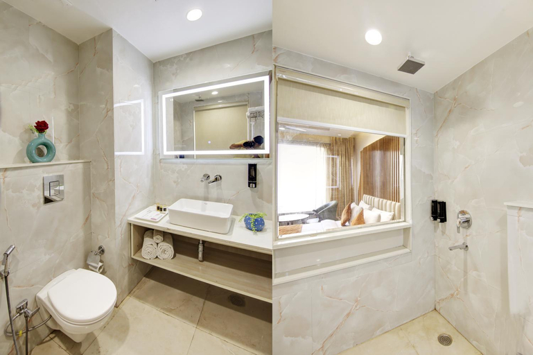 Bathroom 11