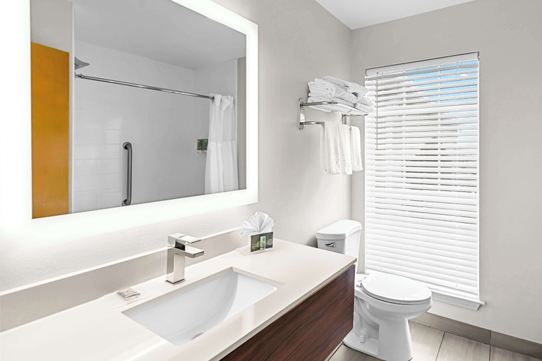 Bathroom 4, Best Western Niceville - Eglin AFB Hotel, Okaloosa