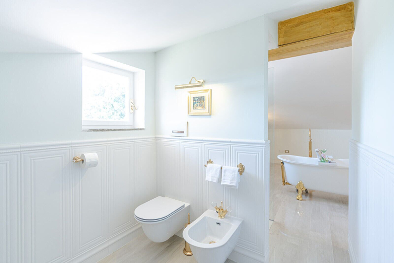 Bathroom 7