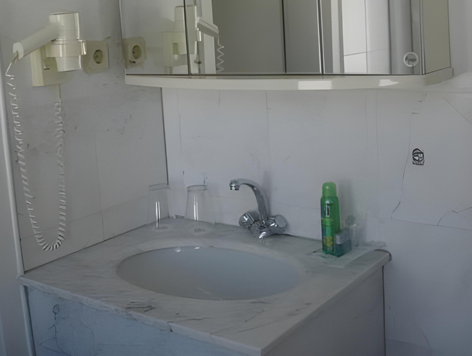 Bathroom 6