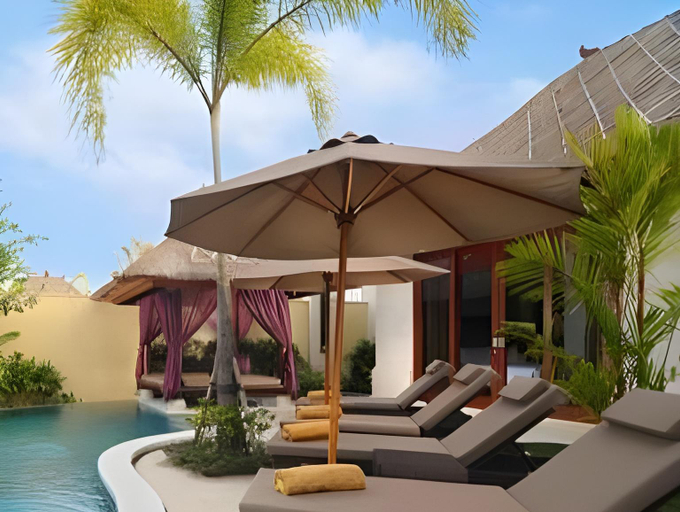Swimming Pool 2