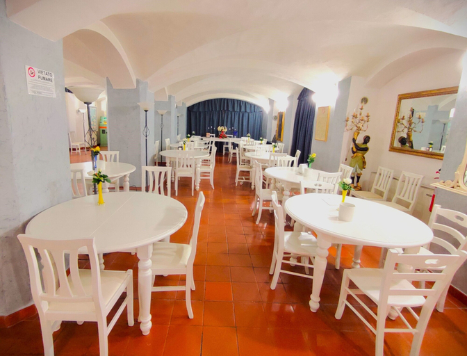 Food & Drinks 5, Residence La Contessina, Florence