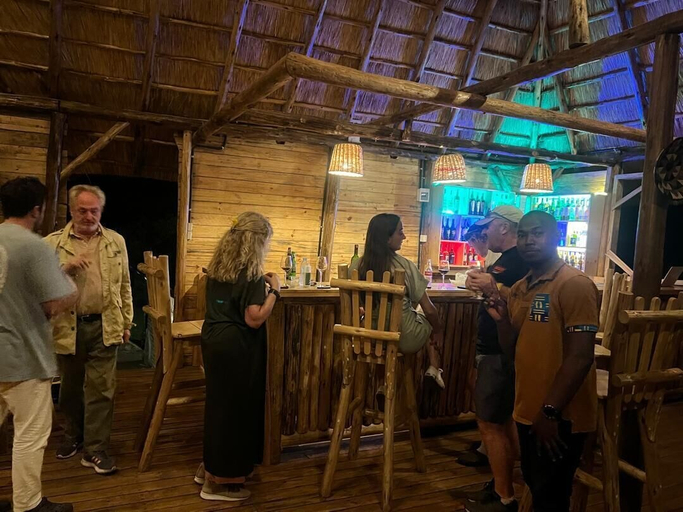 Food & Drinks 4, Nyanja View Resort, Burahya
