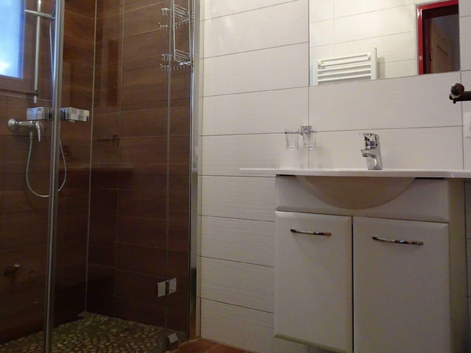 Bathroom 2, Amazing apartment in Kärnten w/ , Hermagor