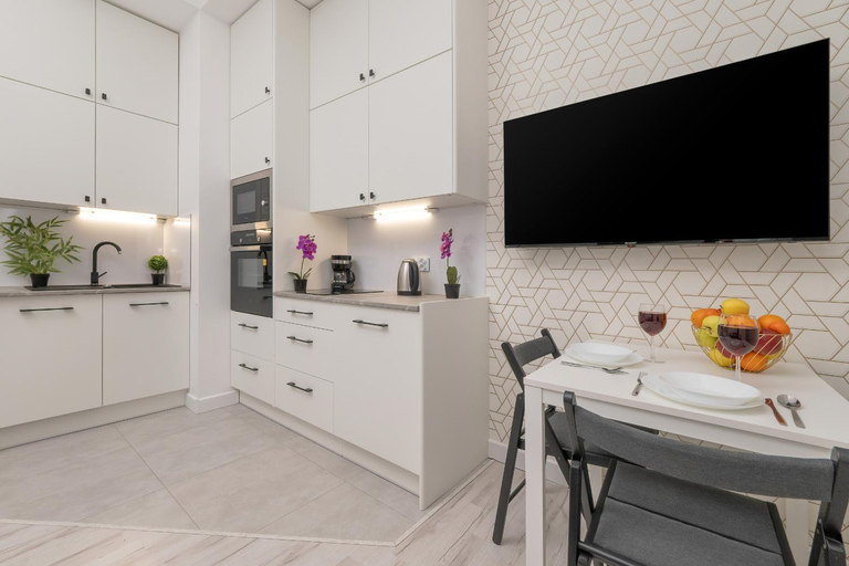 Shared lounge/TV area