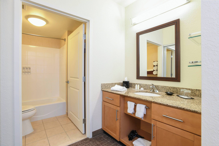 Bathroom 4, Residence Inn by Marriott Cincinnati North/West Chester, Butler