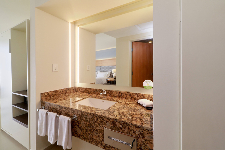 Bathroom 4, Holiday Inn Tuxpan - Convention Center by IHG, Tuxpan