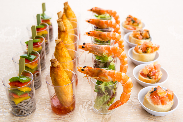 Food & Drinks 9