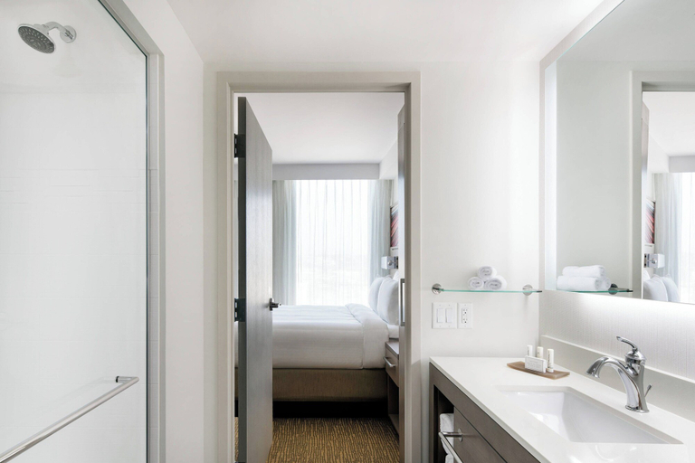 Bathroom 3, Residence Inn by Marriott San Diego Downtown/Bayfront, San Diego