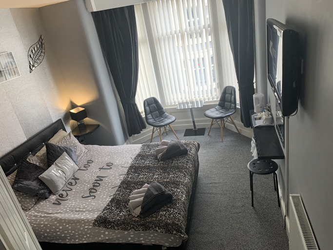 Bedroom 2, The Westbourne House, Blackpool
