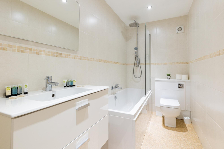 Bathroom 4, Red Lea Apartments, North Yorkshire