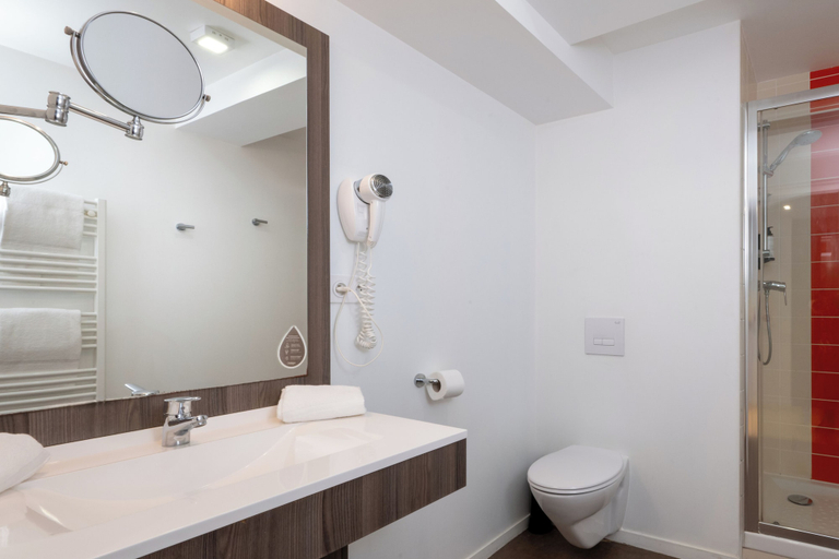 Bathroom 3, Appart Hotel Odalys City Rennes Lorgeril, Ille-et-Vilaine