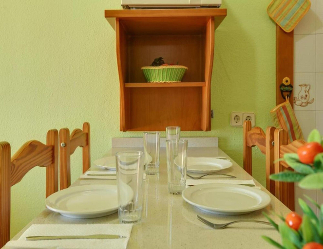 Dining 5, Belvilla by OYO Sindy Monteparaaso, Las Palmas
